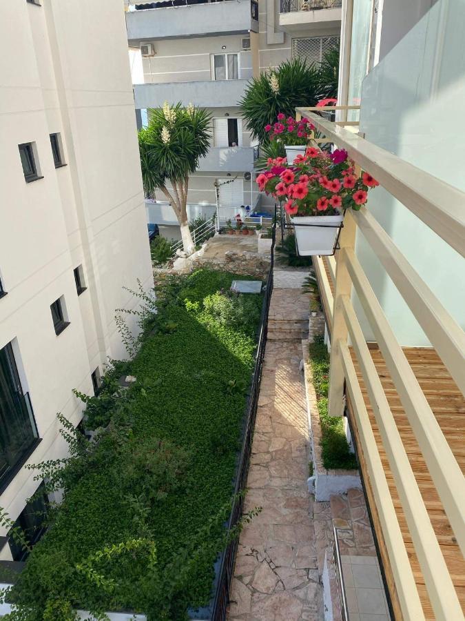 Apartamente Berti'S Garden Sarande Ngoại thất bức ảnh
