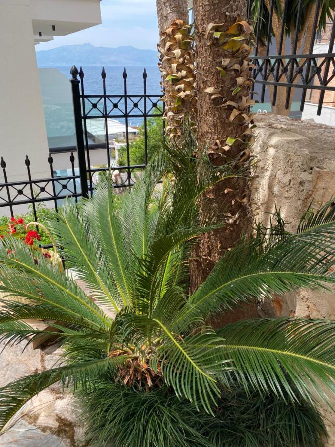 Apartamente Berti'S Garden Sarande Ngoại thất bức ảnh